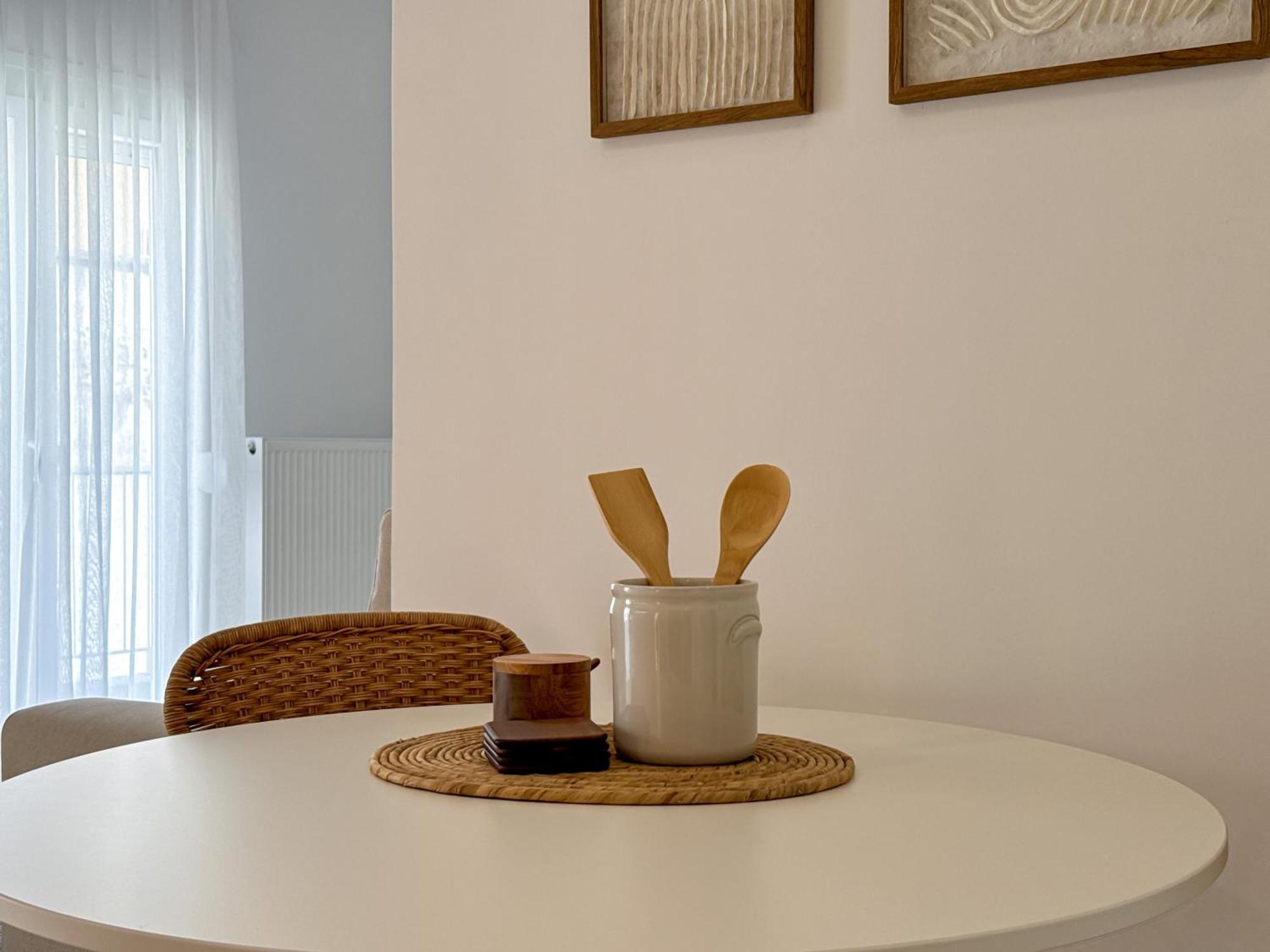 Luxury Downtown Apartment Guya Salonic Exterior foto